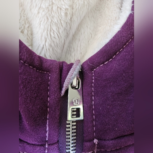 Lululemon special edition removable sleeve scuba hoodie - Picture 6 of 11